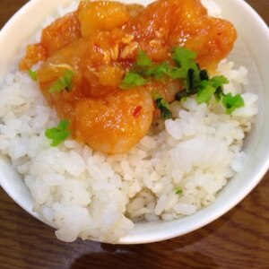 子供も大好きエビチリ丼